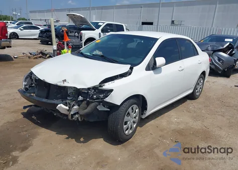 2011 Toyota Corolla Le z USA, uszkodzony, nr VIN JTDBU4EE4B9131424
